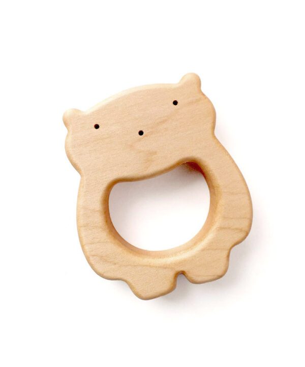 Medinis kūdikio kramtukas Meškiukas baltame fone