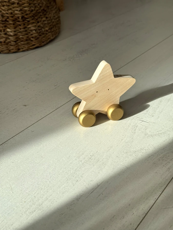 Medinis riedantis žaislas „Žvaigždė“ - Image 3